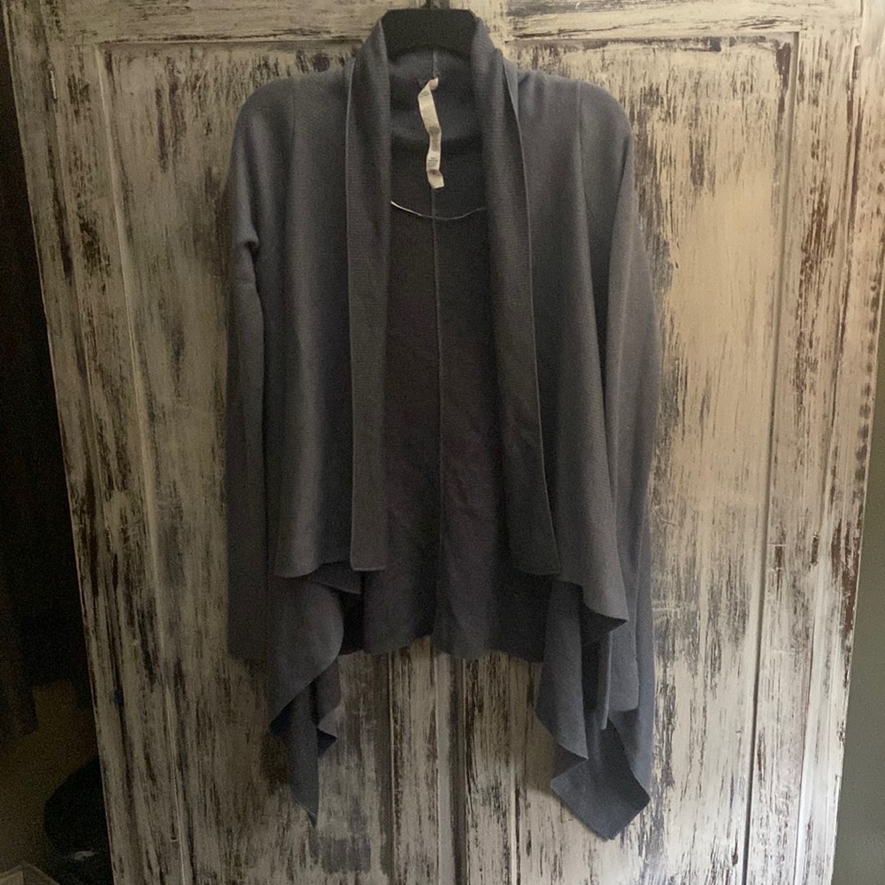 Lululemon Cardigan size 6 Cashmere